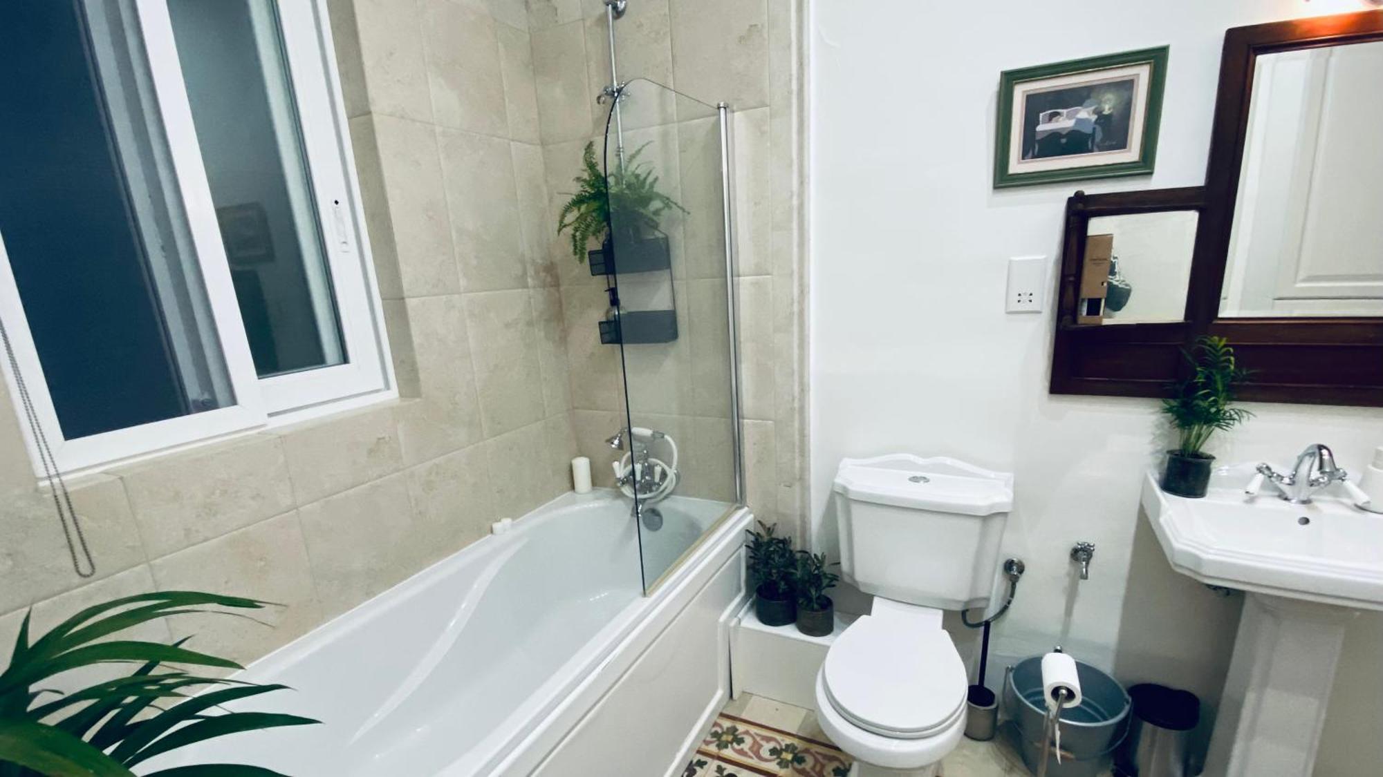 Free Breakfast, Pool, Spacious Aircon Hideaway Apartman Mosta Kültér fotó